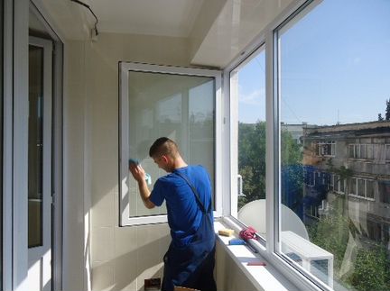 Мытьё окна балконов помещений