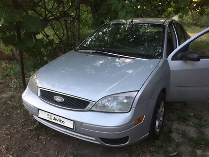 Ford Focus 2.0 AT, 2004, седан