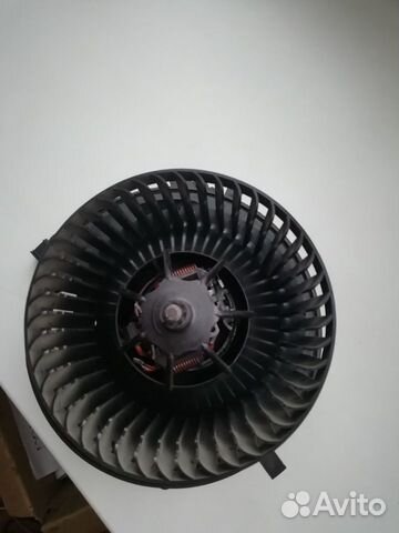 Электровентилятор отопления на Skoda Oktavia III