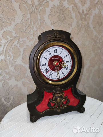 Кварцевые часы 