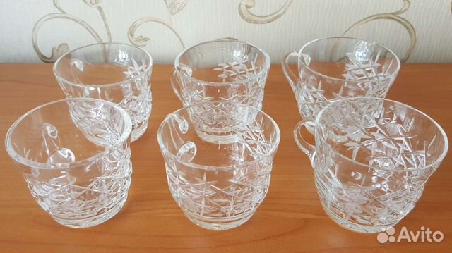 Хрустальные чашки
