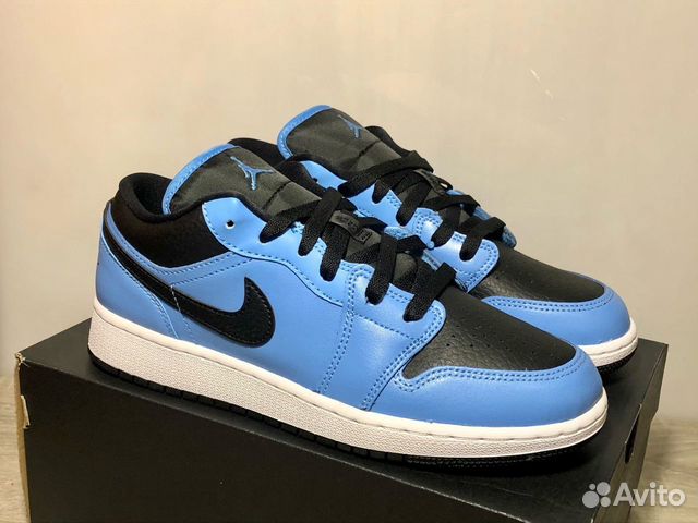 nike eminem shoes price