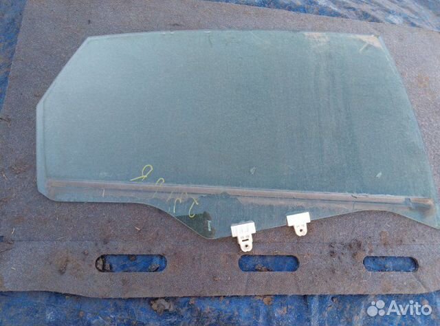 Стекло заднее правое Nissan Teana J31