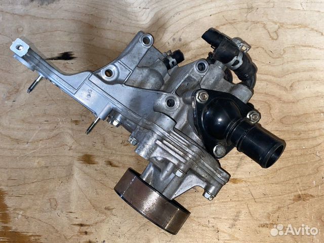 Водяной насос Помпа Mazda 2.2td R2AA