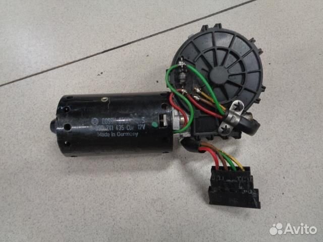 Моторчик стеклоочистителя передний Mercedes Benz