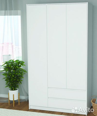 Шкаф 3-секционный