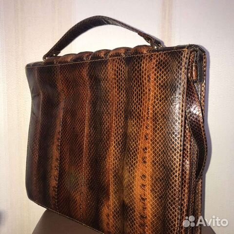 Сумка из змеиной кожи