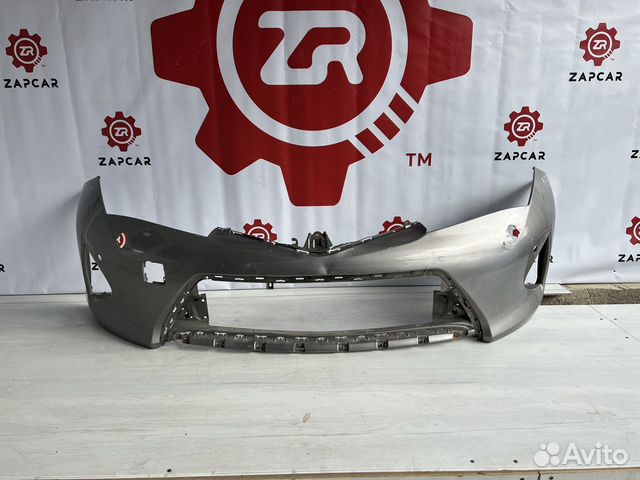 Toyota Auris 2 бампер передний