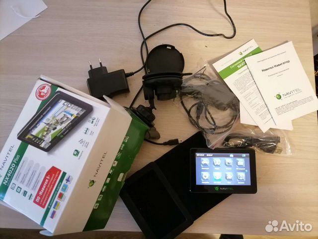 Автомобильный навигатор Navitel