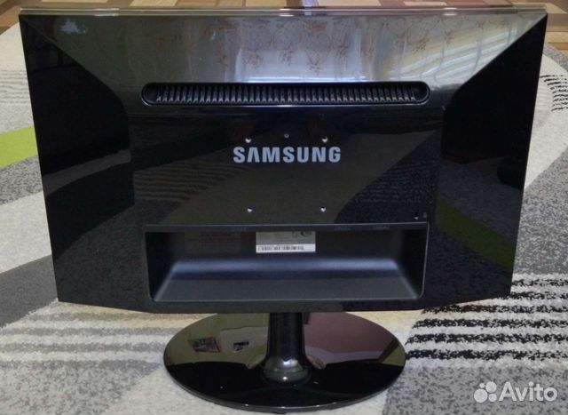 Монитор Samsung SyncMaster P2250