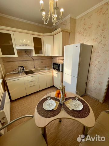 

1-к. квартира, 38 м², 3/10 эт.