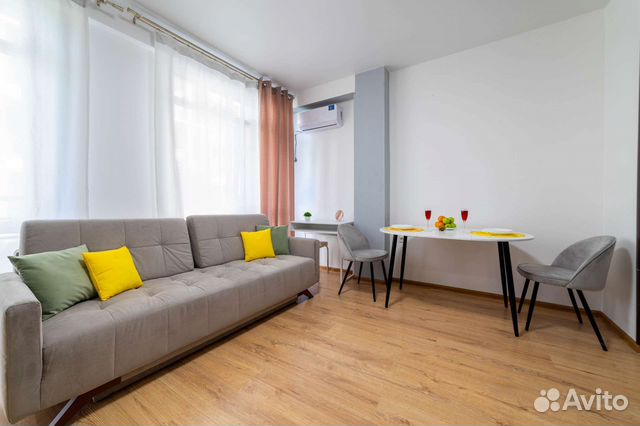 

1-к. квартира, 35 м², 4/10 эт.