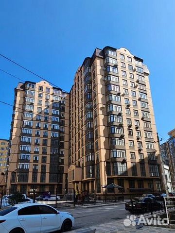 

2-к. квартира, 66 м², 3/13 эт.