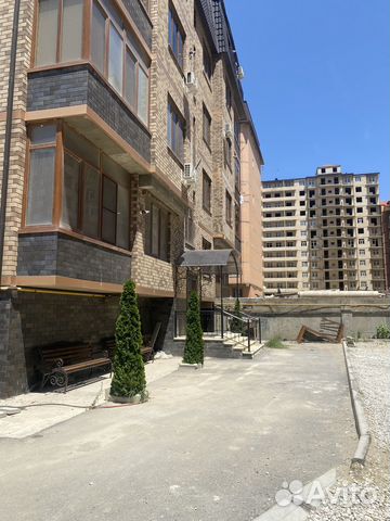 

2-к. квартира, 52 м², 2/5 эт.