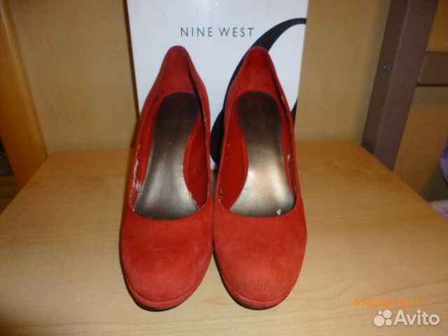 Красные замшевые туфли Nine West р.38