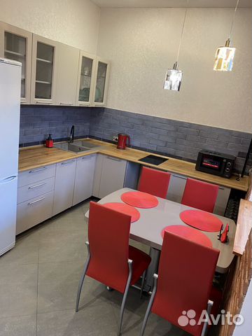 

1-к. квартира, 52 м², 3/10 эт.