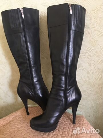 Сапоги женские демисезонные Guess размер 40 Сапоги женские демисезонные Guess размер 40