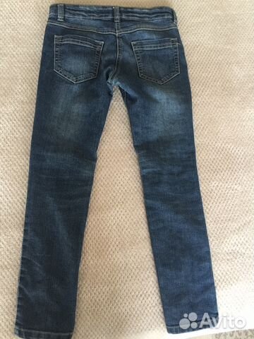 Джинсы детские,на рост 134-140 см практически новы Джинсы детские,на рост 134-140 см практически новы