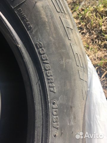 Шины Bridgestone 235/65/17 4шт