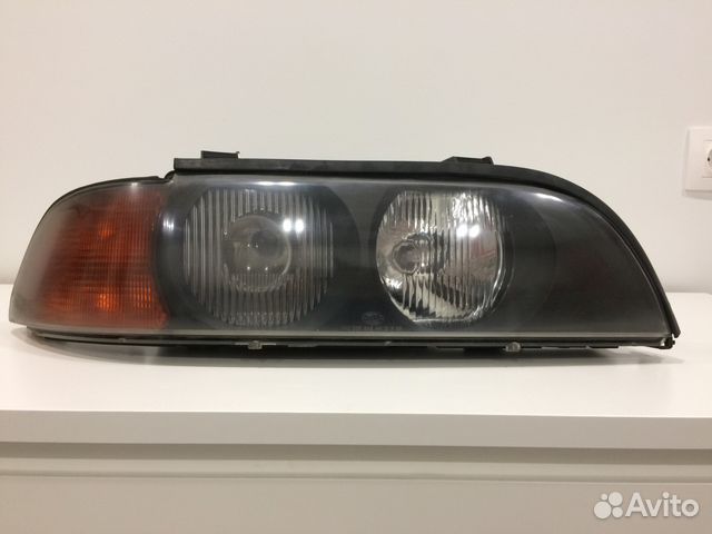 Фара BMW E39 ксенон правая