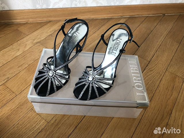 Босоножки новые Loriblu