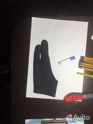 Перчатка для рисования на графическом планшете