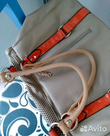 Женская сумка на плечо бежевая