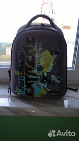 Стильный школьный рюкзак Hummingbird T77 Extreme