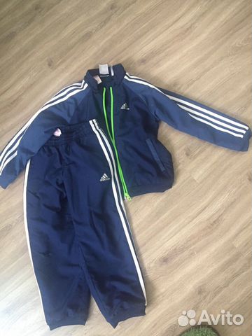 Спортивный костюм на мальчика adidas Спортивный костюм на мальчика adidas