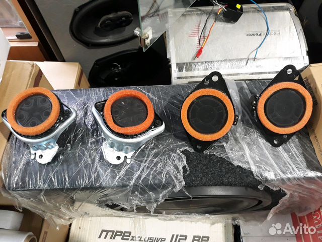Штатная акустика JBL на Toyota Camry с v55 Штатная акустика JBL на Toyota Camry с v55