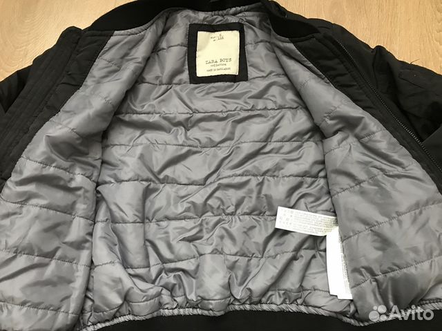 Куртка, джинсы и кеды Куртка, джинсы и кеды