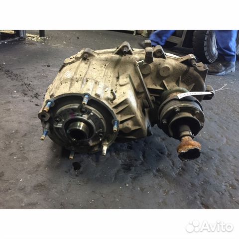 Раздатка б/у для Jeep Grand Cherokee 4.0i Раздатка б/у для Jeep Grand Cherokee 4.0i