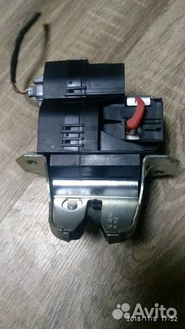Mercedes w203 Clc замок крышки багажника Mercedes w203 Clc замок крышки багажника