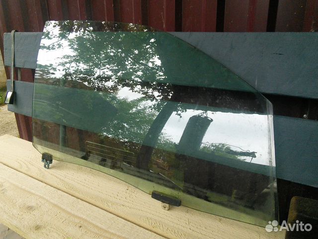 Стекло передние, левое MCU10 harrier RX300