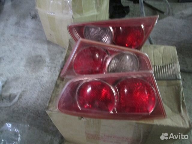Мицубиси лансер 10 2008 фонарь