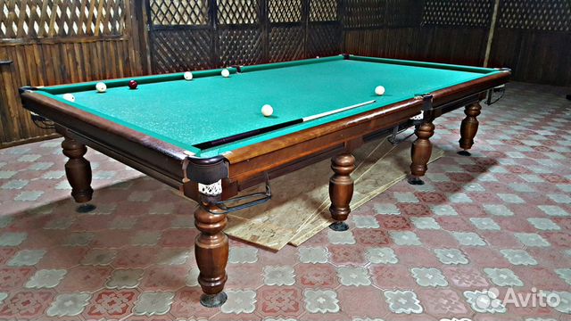Бильярдный стол