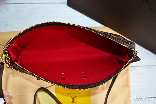 Клатч Louis Vuitton Клатч Louis Vuitton