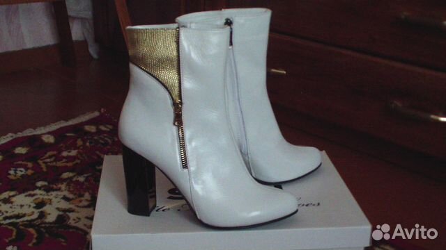 Кожаные ботильоны деми ботинки 39р новые Кожаные ботильоны деми ботинки 39р новые