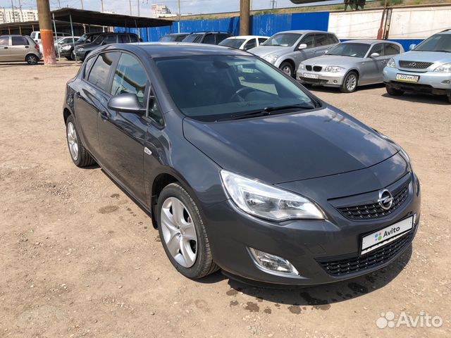 Opel Astra 1.6 МТ, 2011, 68 000 км