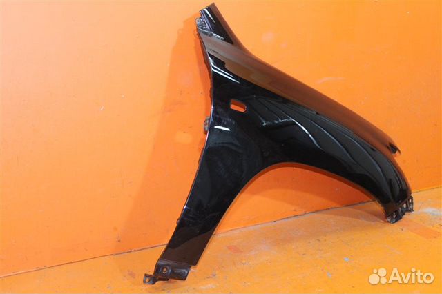 Крыло переднее правое Toyota Land Cruiser 200