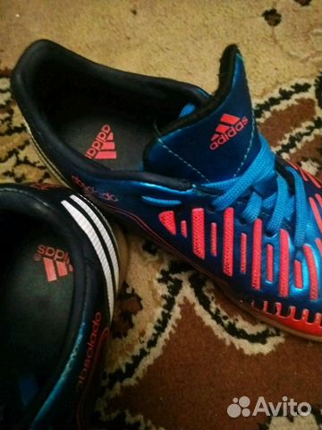 Кроссовки Adidas