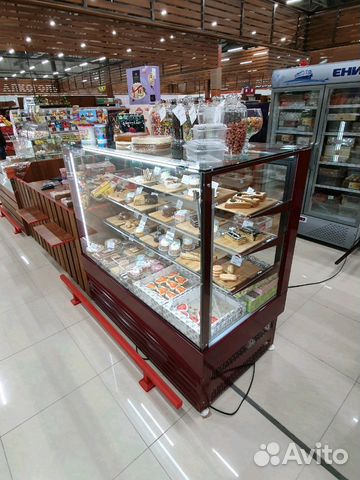 Витрина холодильная Куб-люкс кондитерская 110 -150 Витрина холодильная Куб-люкс кондитерская 110 -150