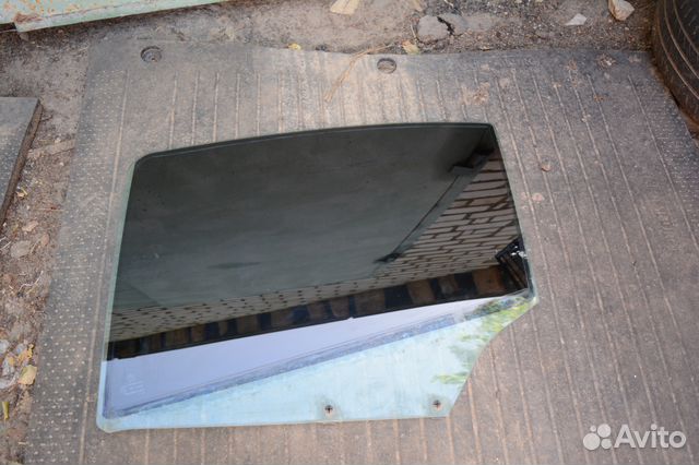 Пежо 408 Peugeot 408 Стекло задней левой двери