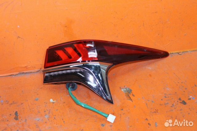 Фонарь правый Lexus Ls 5 2017-Нв Фонарь правый Lexus Ls 5 2017-Нв