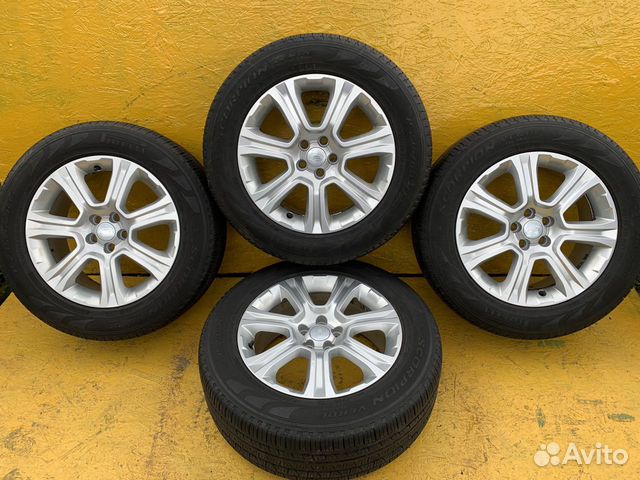 Комплект оригинальных колес Range Rover Evoque R18