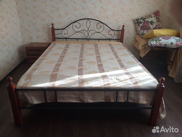Кровать Кровать