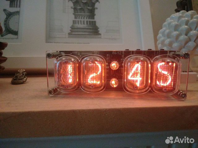 Ламповые часы на ин-12 Ламповые часы на ин-12