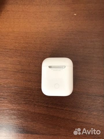 Беспроводные наушники Apple AirPods Беспроводные наушники Apple AirPods