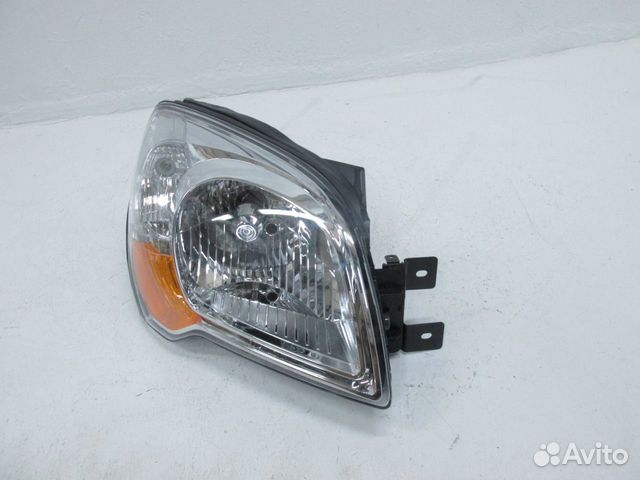 Фара правая Kia Sportage 2 Фара правая Kia Sportage 2