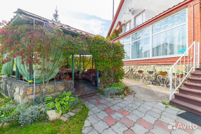 Дом 400 м² на участке 15 сот.